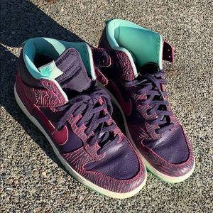 Nike women’s size 8